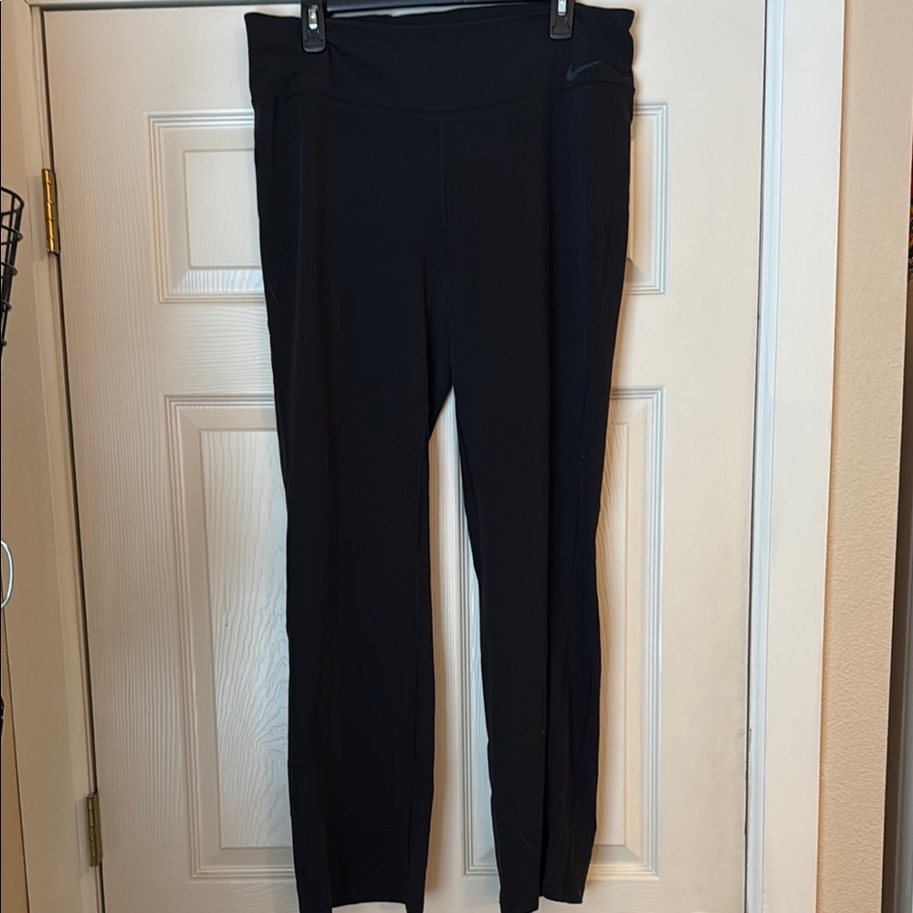 Nike Women's Loose Leg Black Yoga Pants